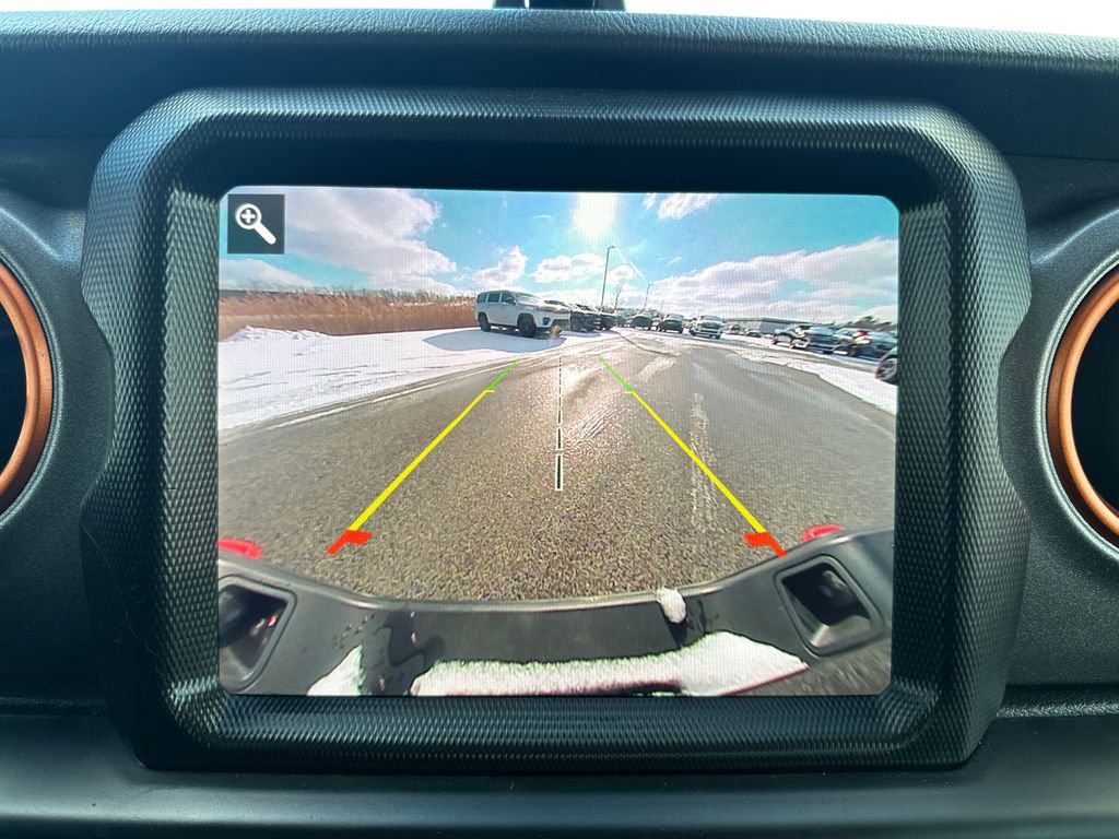 Used 2023 Jeep Gladiator Mojave w/ Cold Weather Group image 4