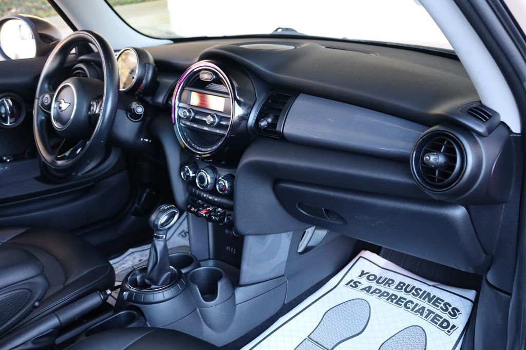 Used 2014 MINI Cooper 2-Door Hardtop image 20