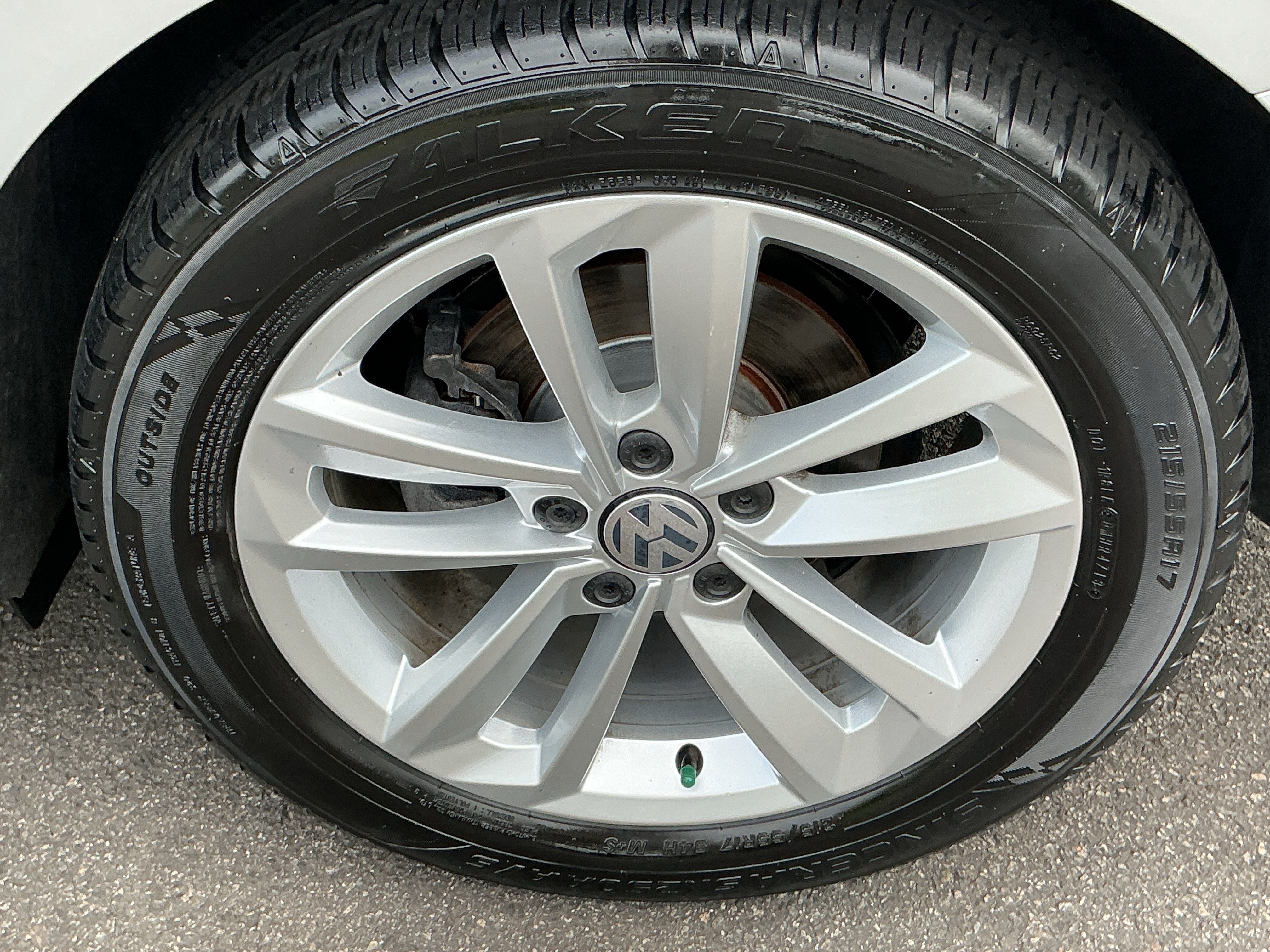 Used 2020 Volkswagen Passat 2.0T SE w/ Sunroof Package FWD image 8
