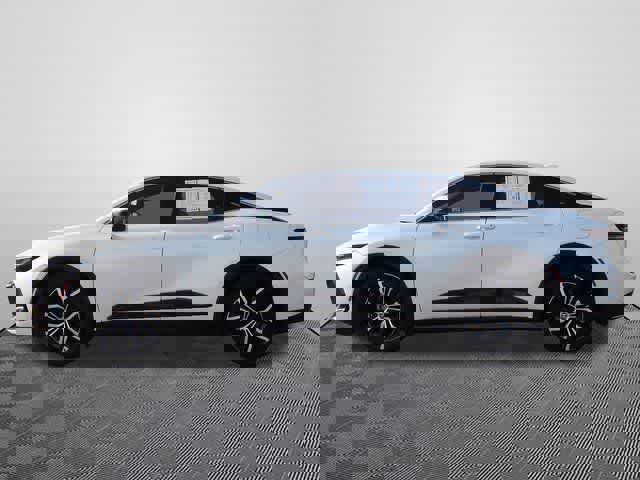 Used 2023 Toyota Crown XLE image 2