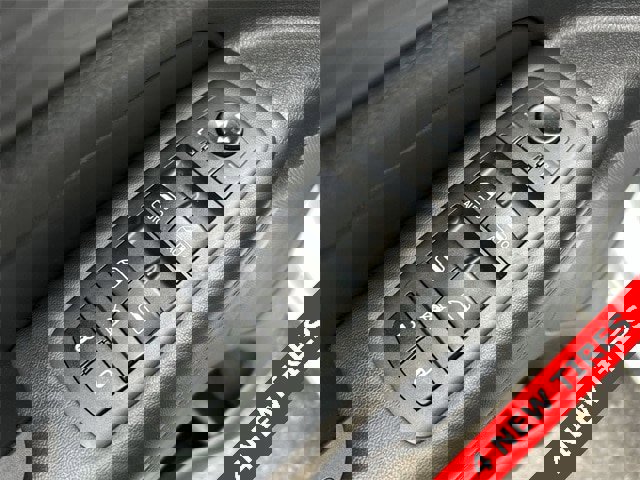 Certified 2021 Jeep Grand Cherokee Laredo X image 16