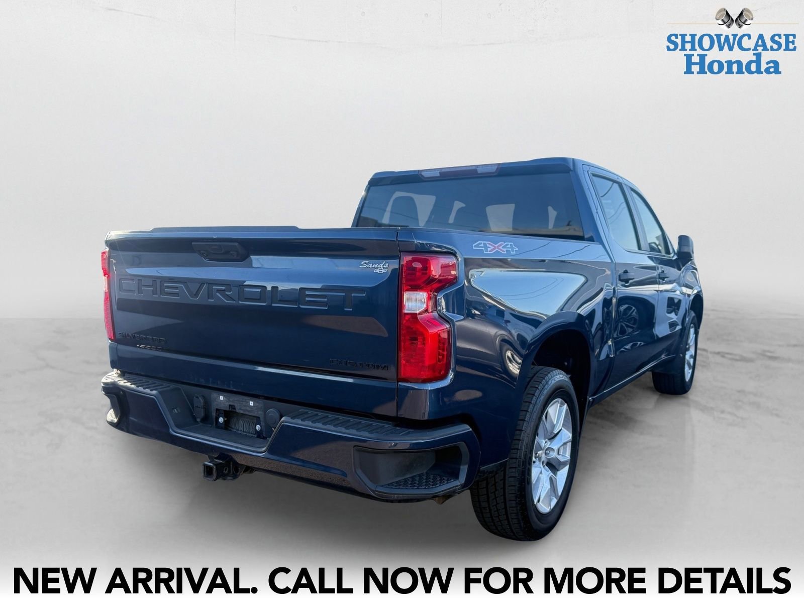 Used 2022 Chevrolet Silverado 1500 Custom w/ LPO, Dark Essentials Package image 5