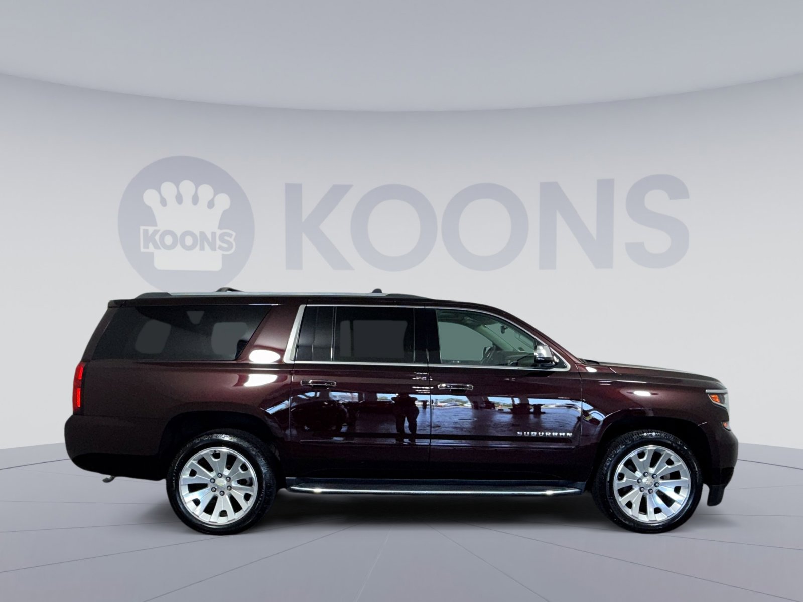 Used 2020 Chevrolet Suburban Premier AWD/4WD image 8