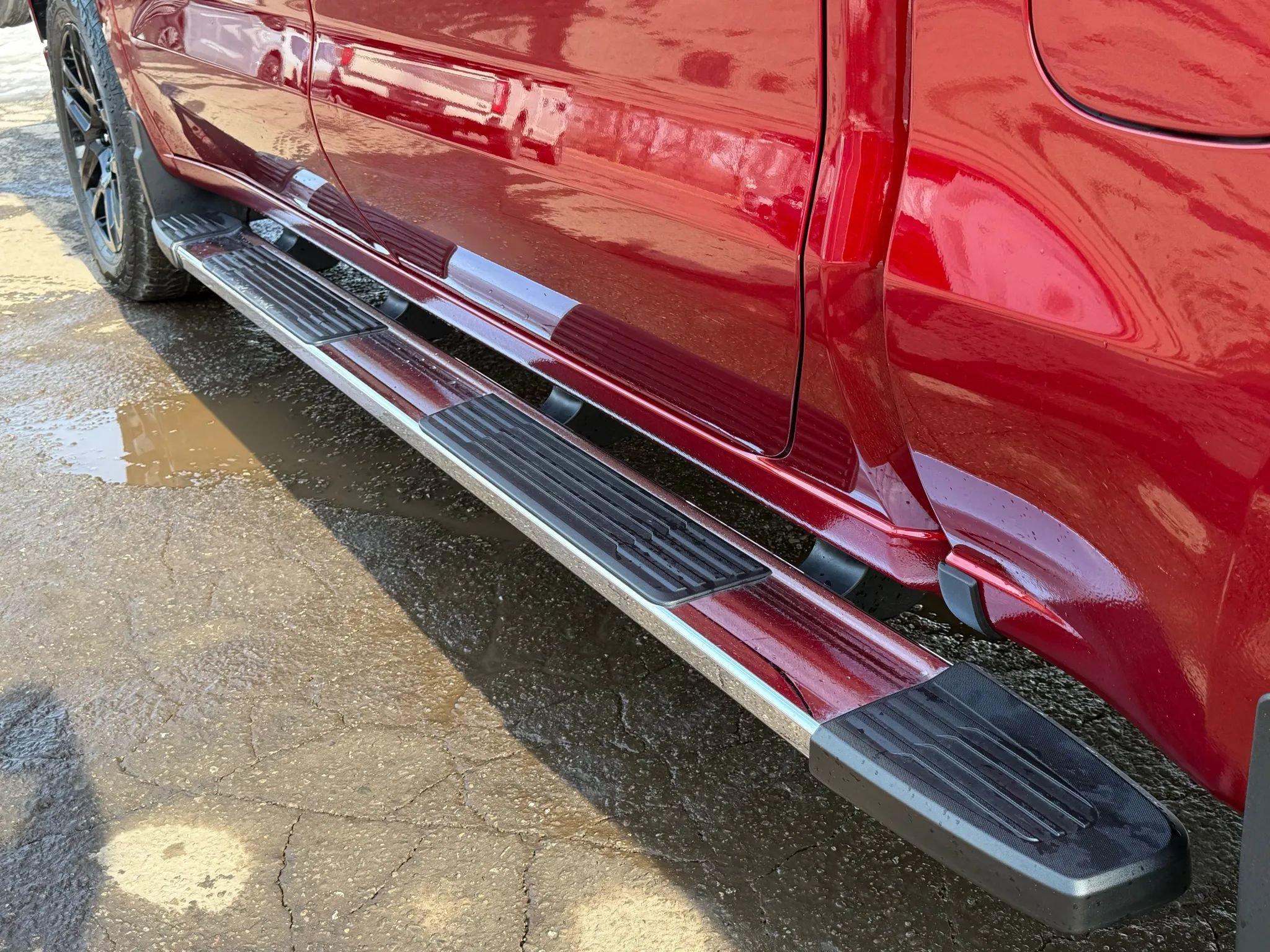 Used 2025 Chevrolet Silverado 1500 RST image 36