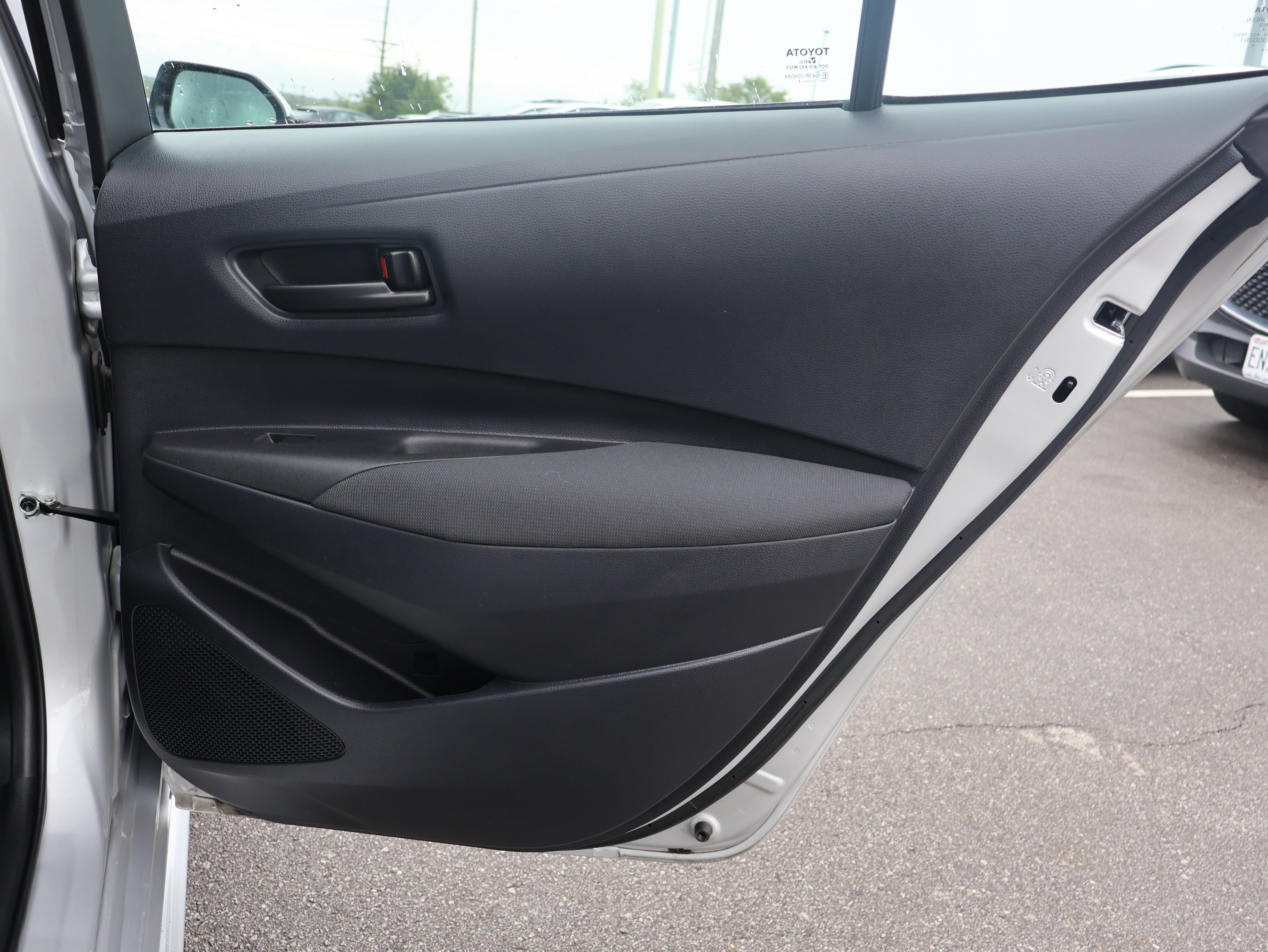 Used 2025 Toyota Corolla LE FWD image 11
