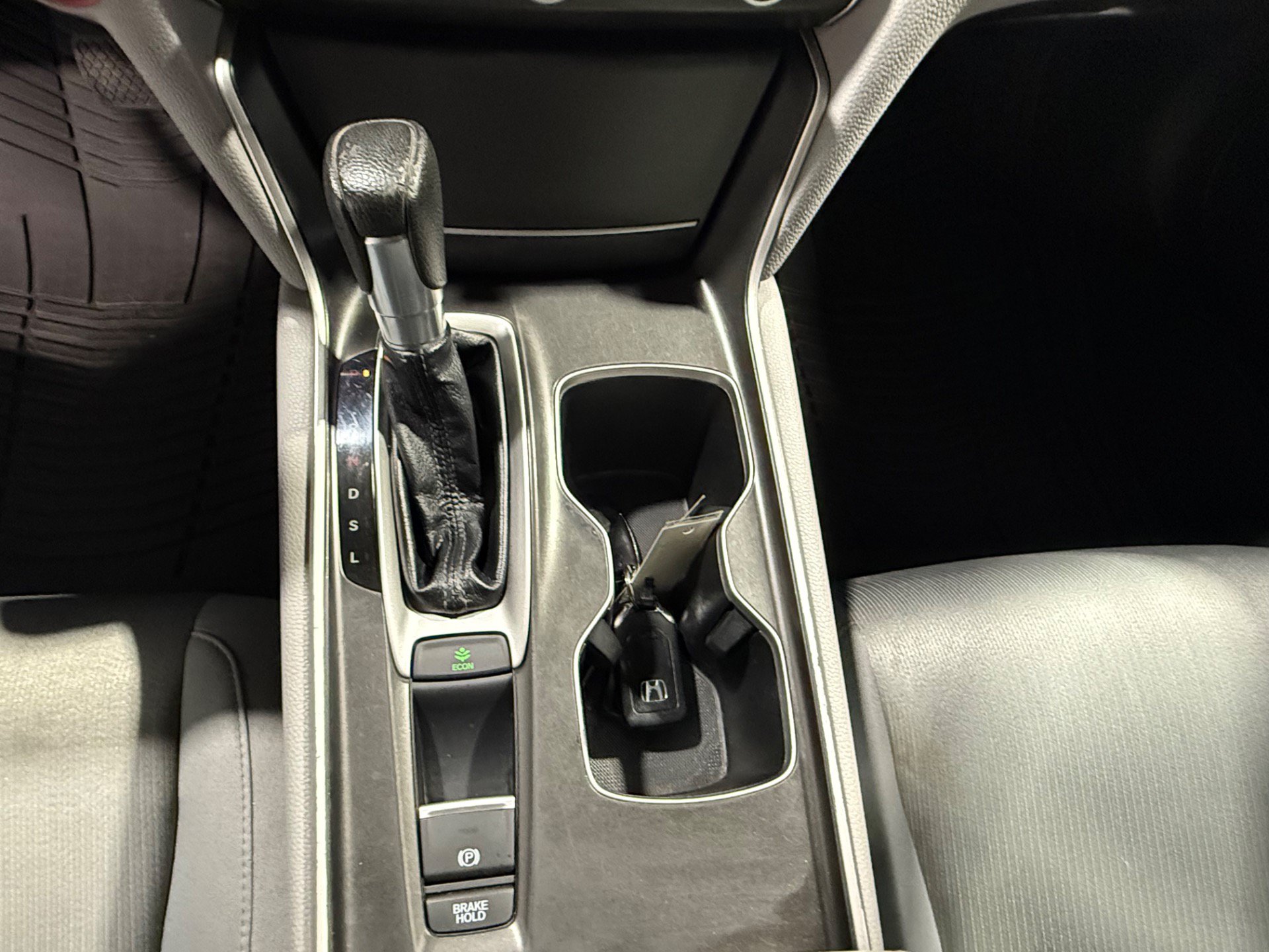 Used 2018 Honda Accord LX image 28