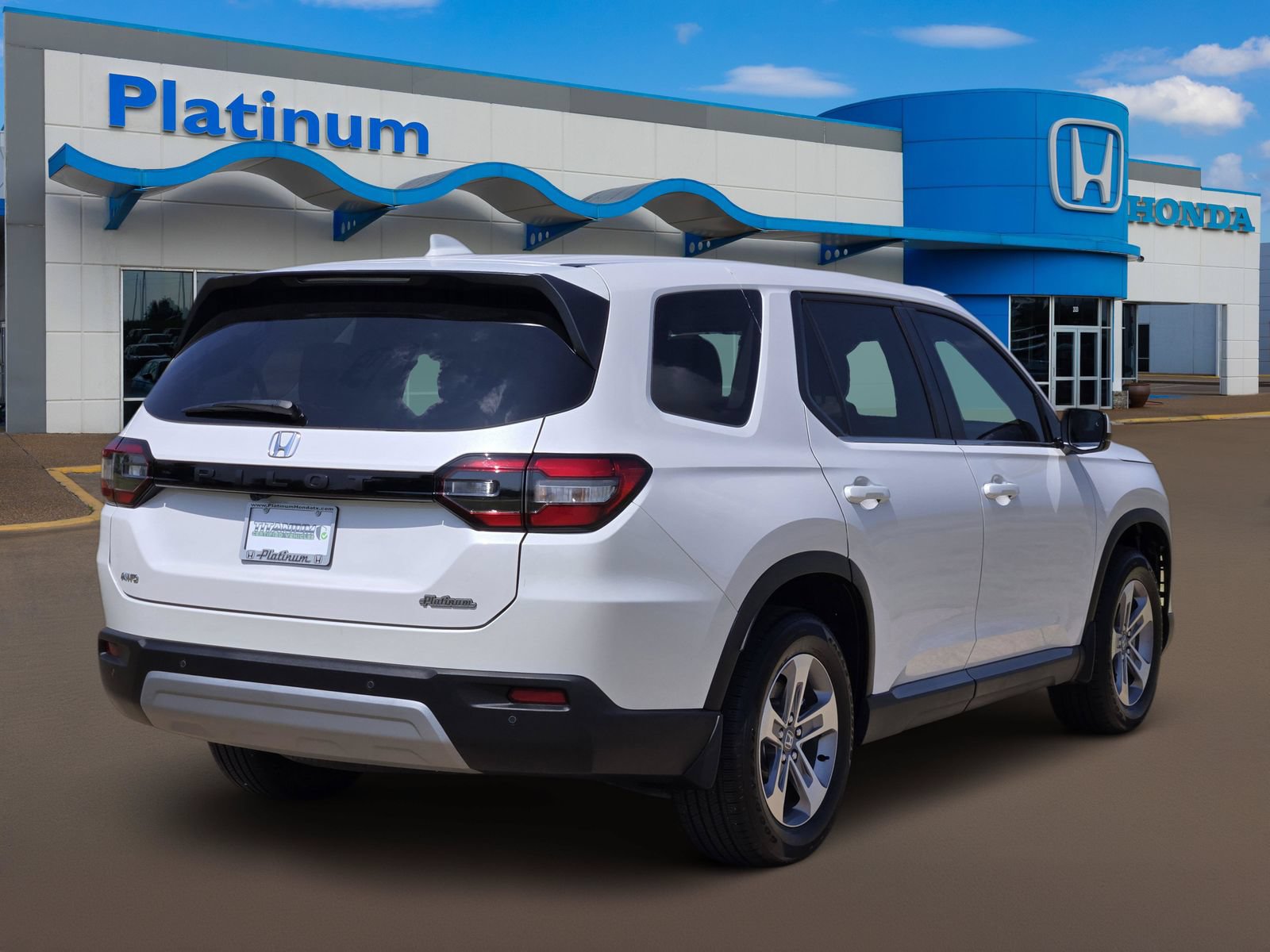 Used 2025 Honda Pilot EX-L image 5