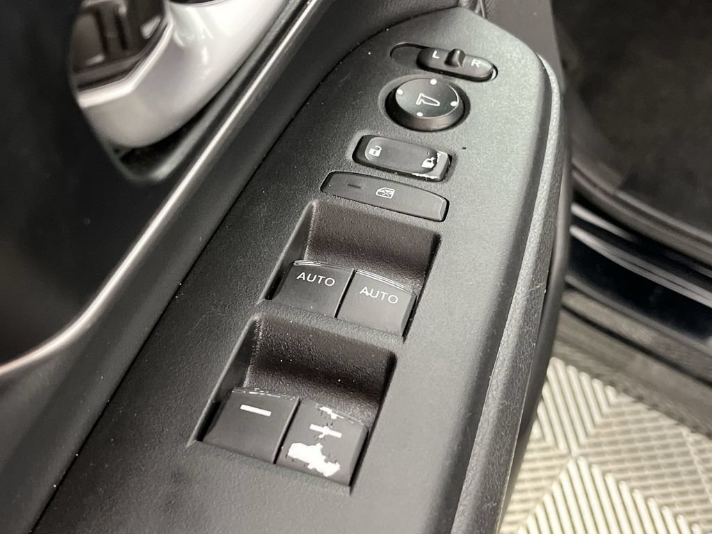 Used 2021 Honda CR-V EX-L image 13