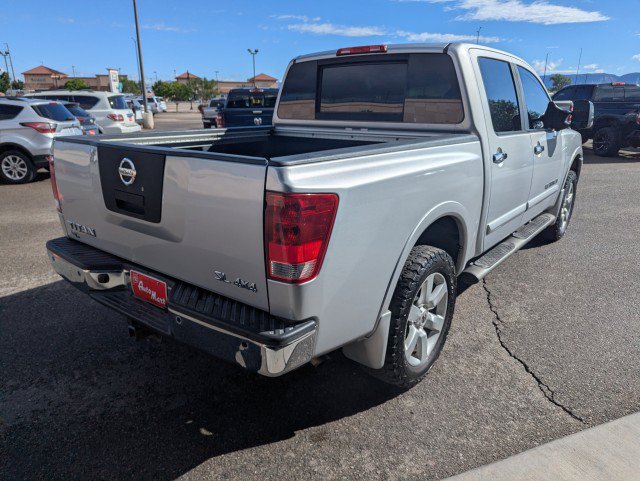 Used 2011 Nissan Titan SL w/ SL Technology Pkg AWD/4WD image 4
