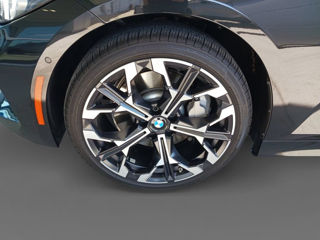 Used 2025 BMW 330i Sedan w/ Convenience Package RWD image 15