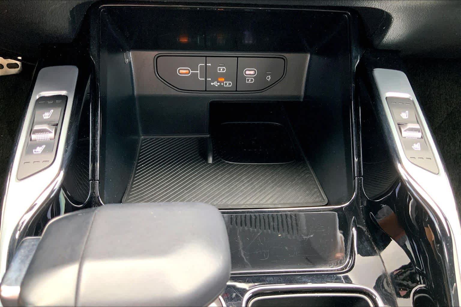 Certified 2024 Kia Sorento SX Prestige AWD/4WD image 28