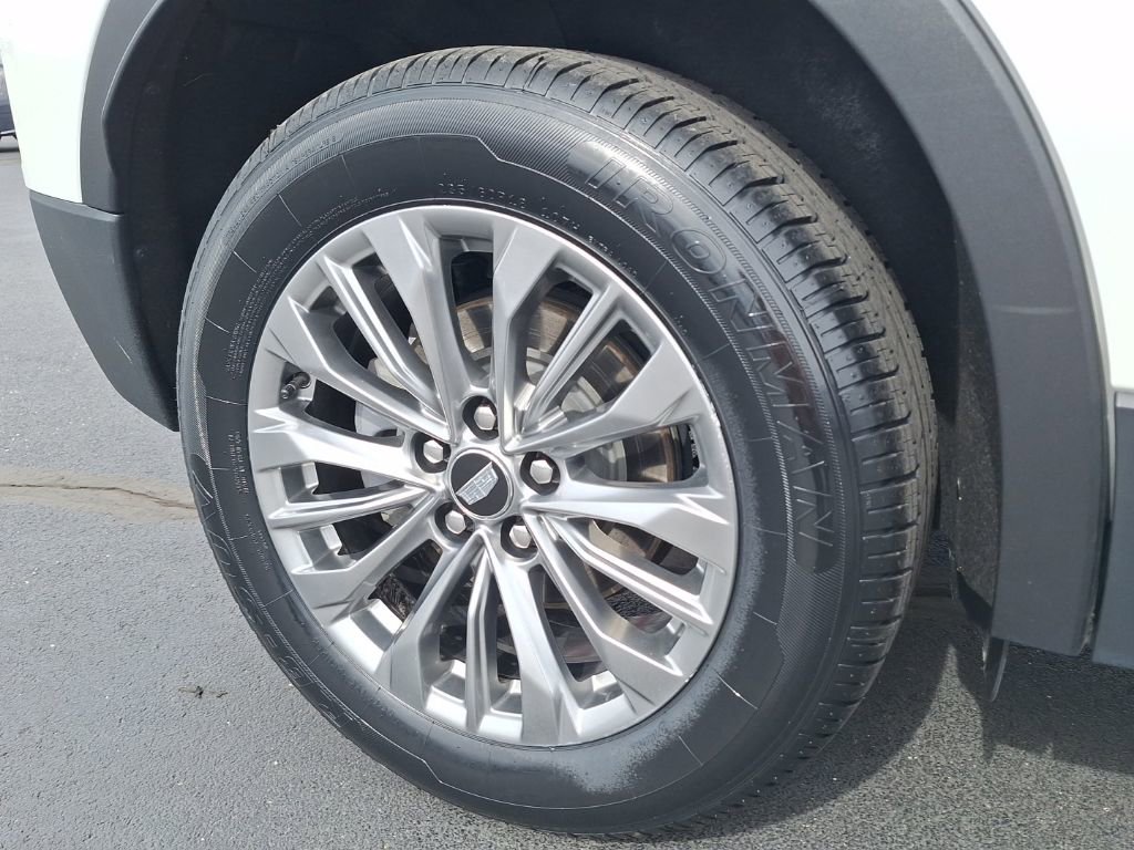 Used 2024 Cadillac XT4 Premium Luxury image 23