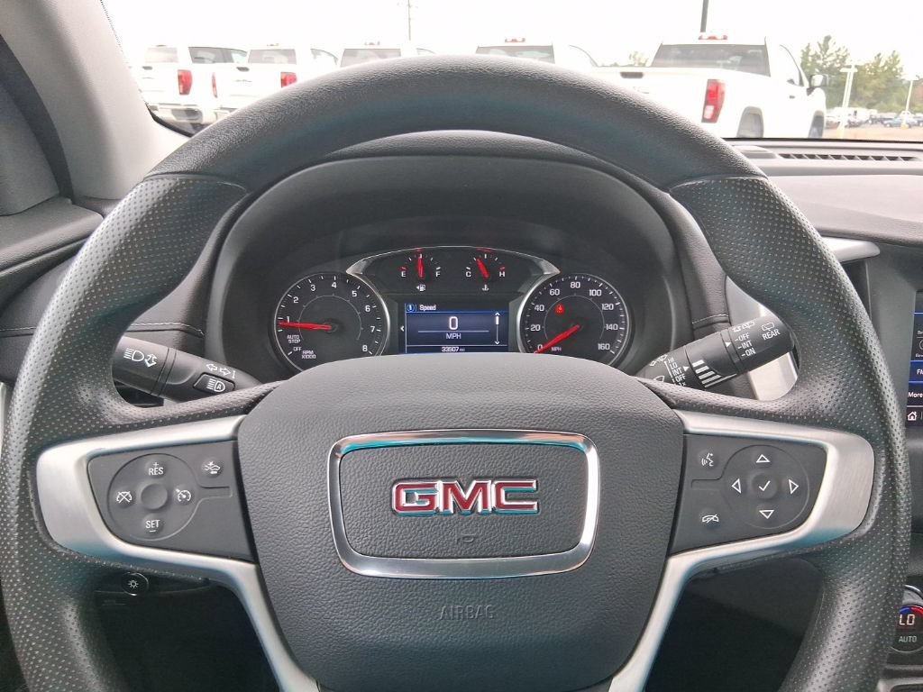 Used 2022 GMC Terrain SLE w/ Driver Convenience Package AWD/4WD image 32