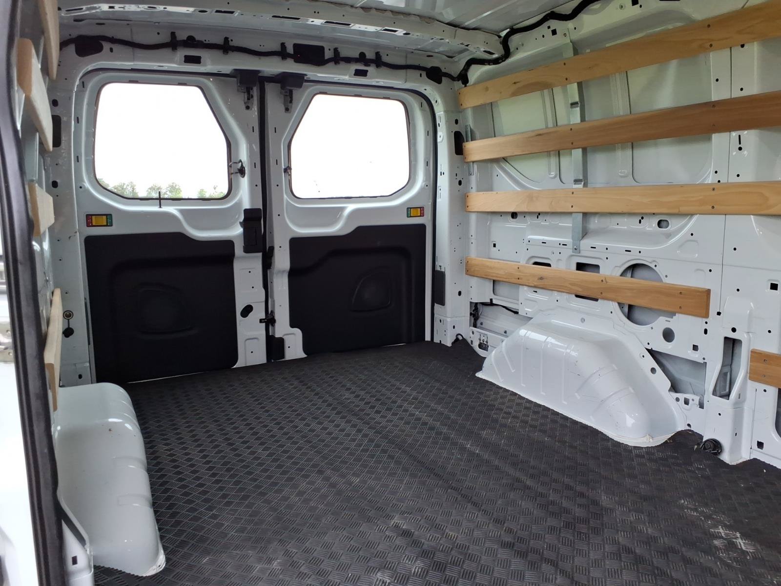 Used 2025 Ford Transit 250 Low Roof w/ Exterior Upgrade Package RWD image 11