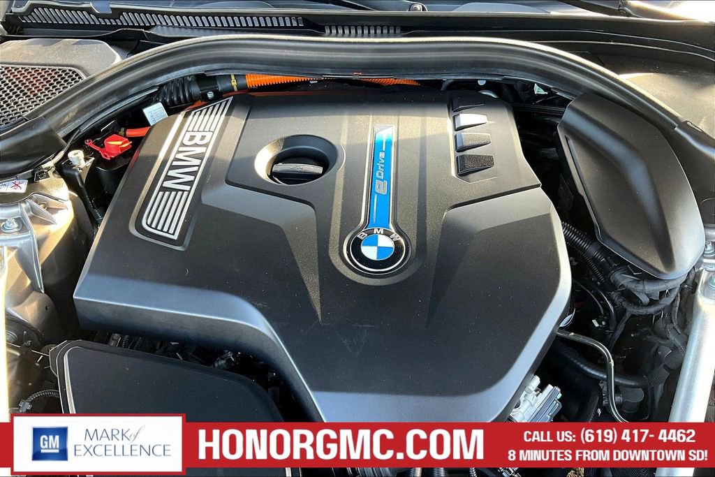 Used 2019 BMW 530e w/ Convenience Package image 29