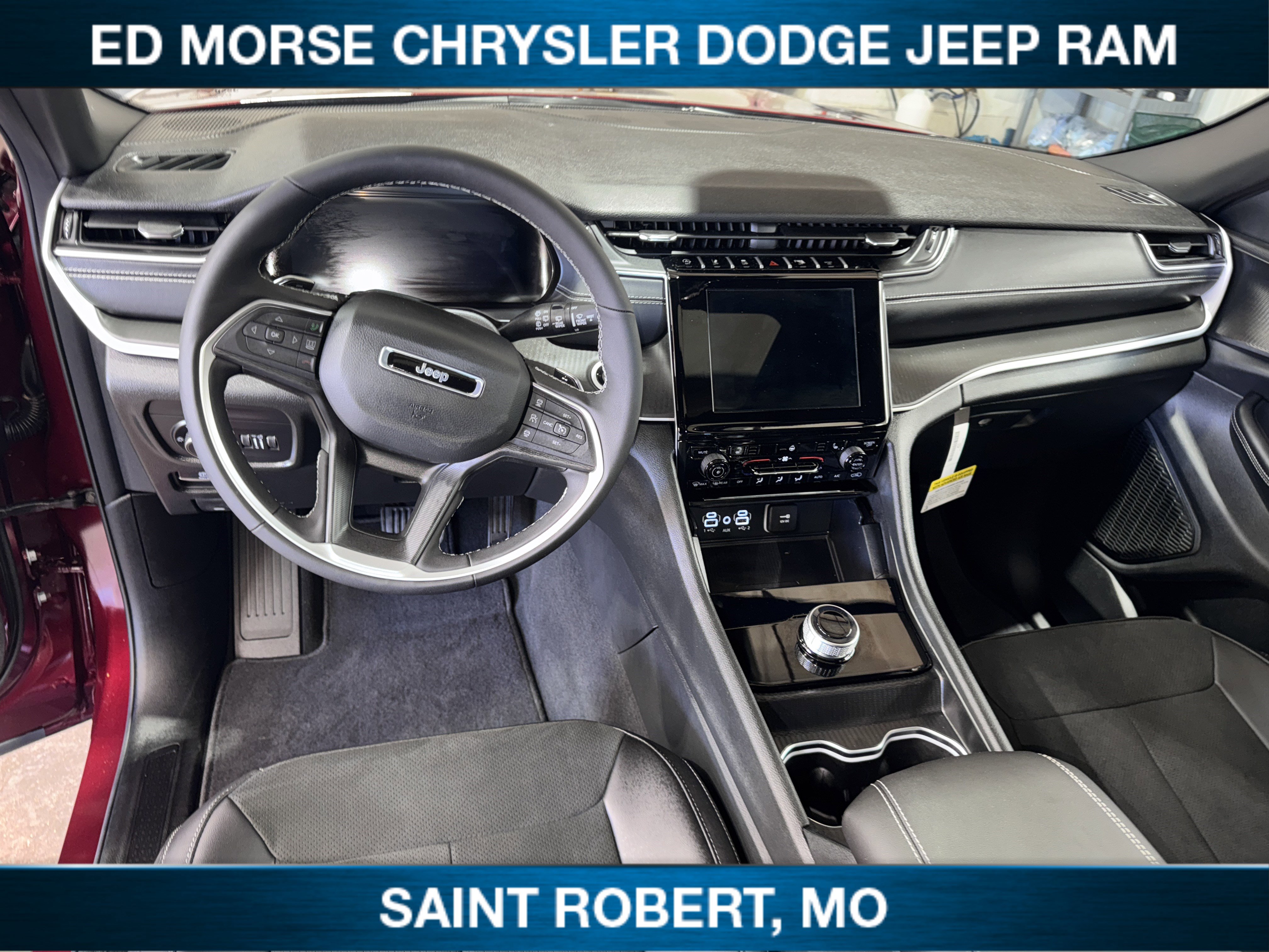 New 2025 Jeep Grand Cherokee Altitude AWD/4WD image 26