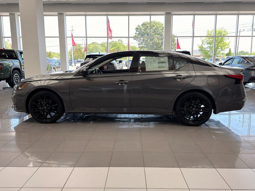 New 2026 Nissan Altima 2.5 SR FWD image 7