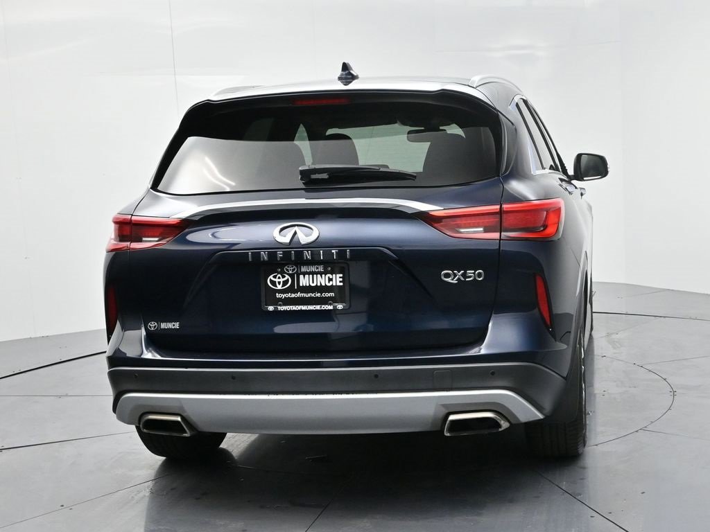 Used 2019 INFINITI QX50 Essential w/ Premium Audio Package image 7