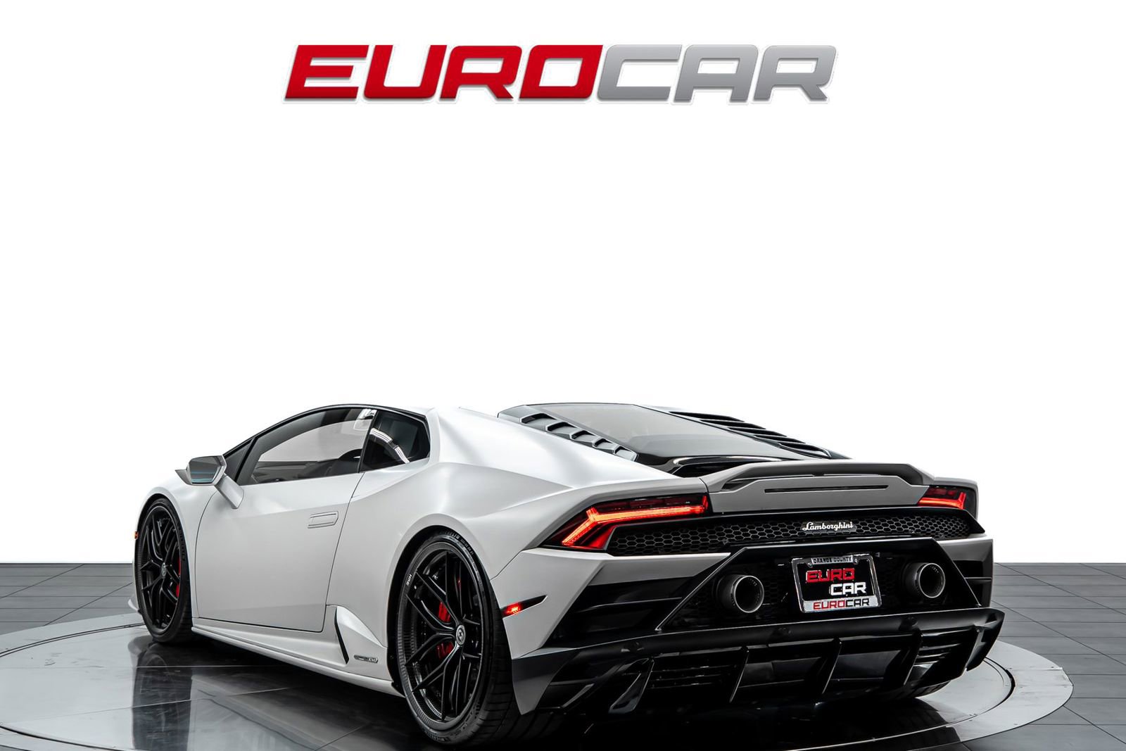 Used 2020 Lamborghini Huracan EVO AWD/4WD image 3