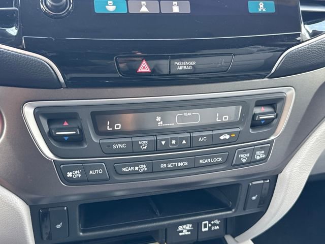 Certified 2022 Honda Pilot Special Edition image 11