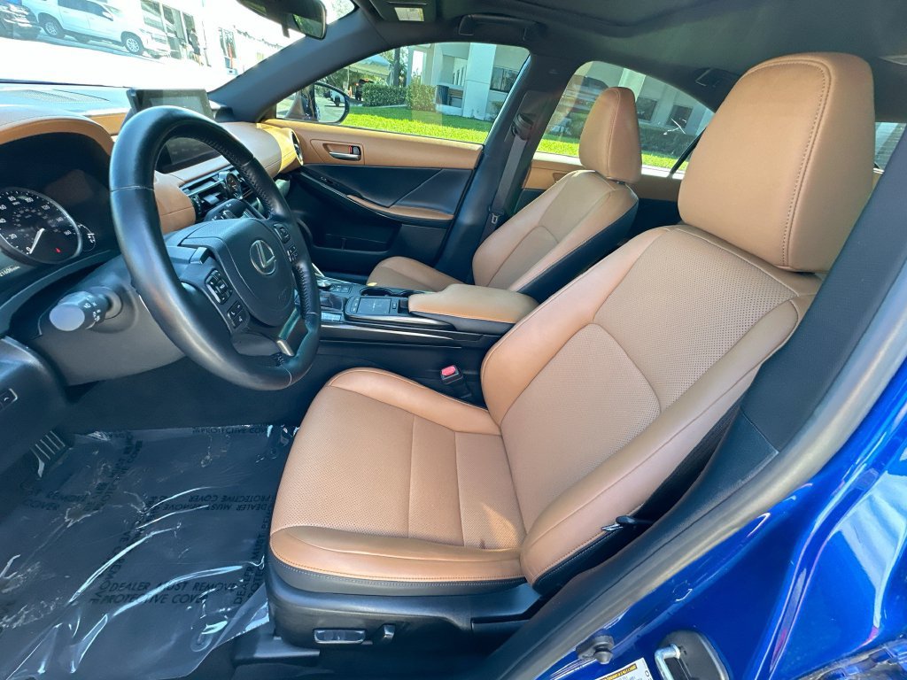 Used 2025 Lexus IS 350 F Sport RWD image 20