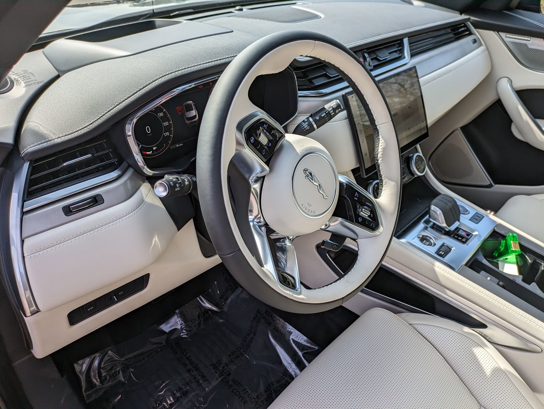 New 2026 Jaguar F-PACE R-Dynamic S image 10