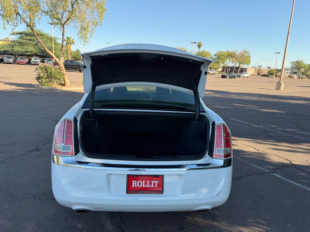 Used 2013 Chrysler 300 C image 12