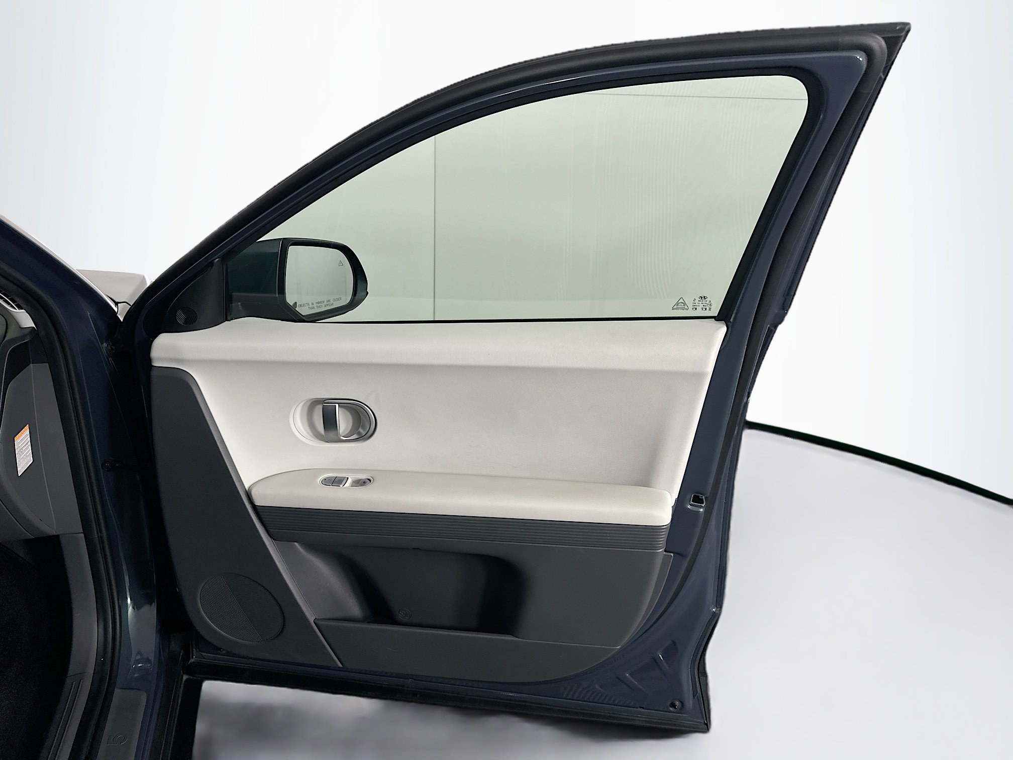 Used 2024 Hyundai Ioniq 5 SEL image 32