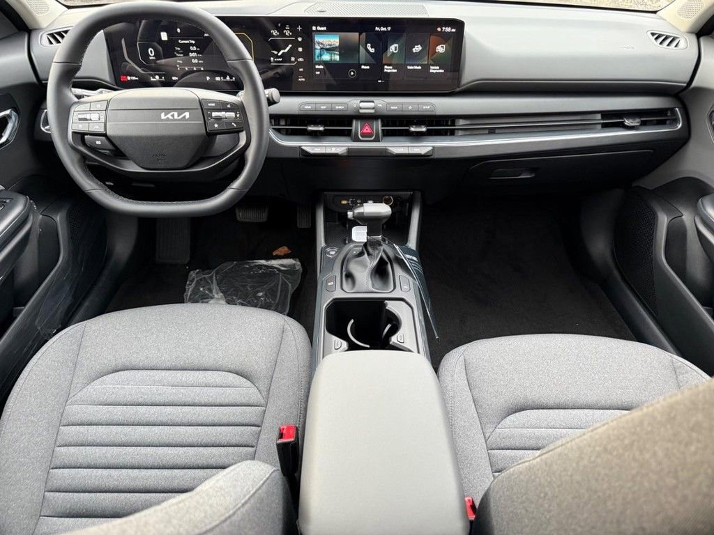 New 2025 Kia K4 EX image 6