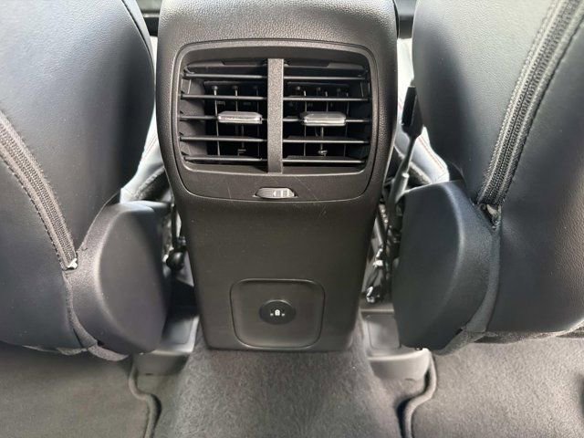 Used 2025 Ford Escape ST-Line AWD/4WD image 22