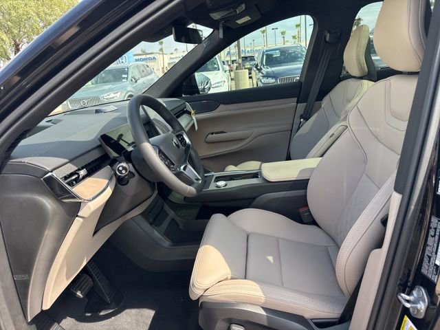New 2025 Volvo EX90 Plus image 8
