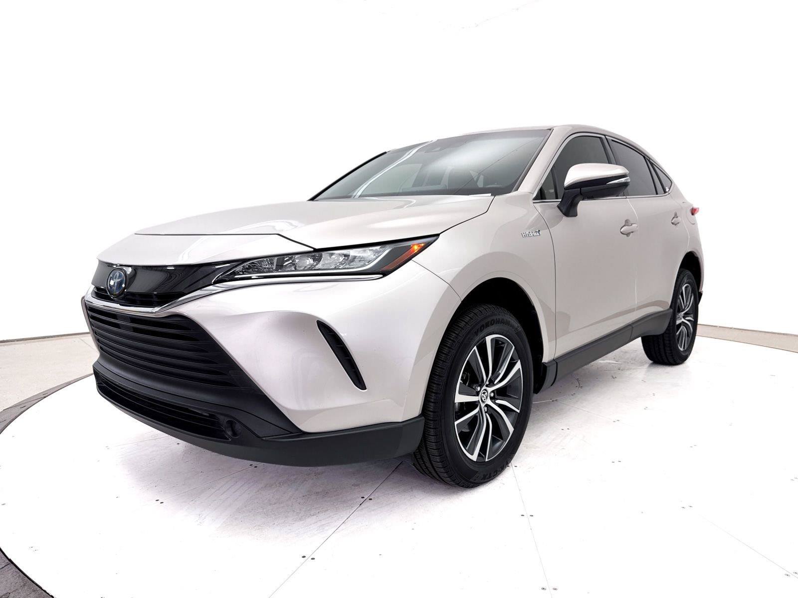 Used 2021 Toyota Venza LE w/ Carpet Mat Package (TMS) AWD/4WD image 13