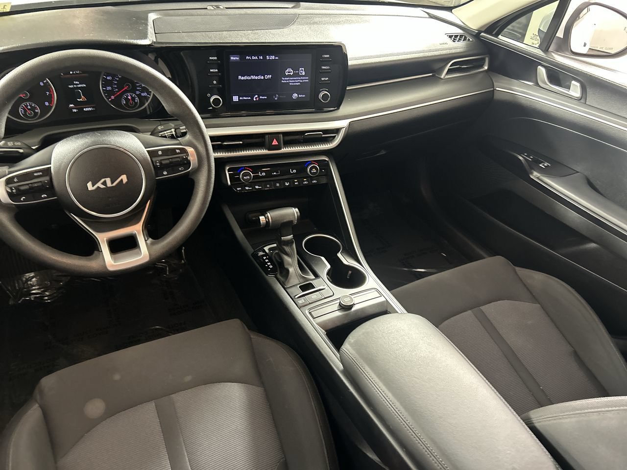 Used 2022 Kia K5 LXS FWD image 23
