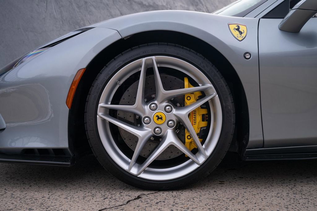 Certified 2020 Ferrari F8 Tributo image 15