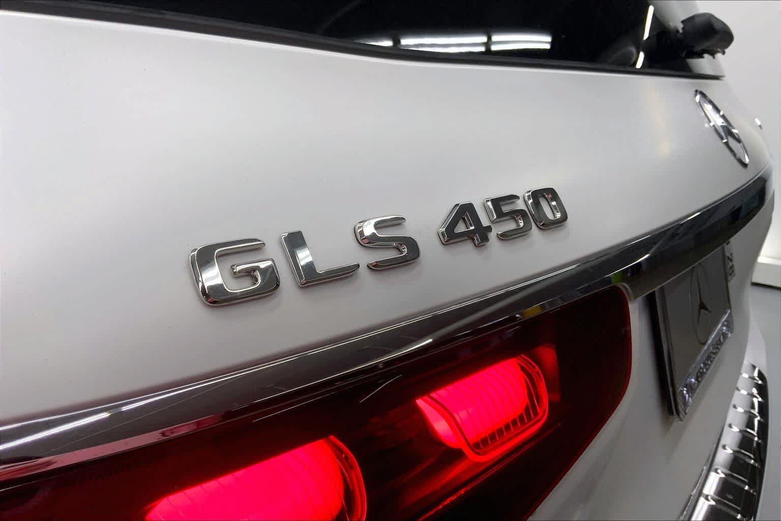 New 2026 Mercedes-Benz GLS 450 4MATIC image 16