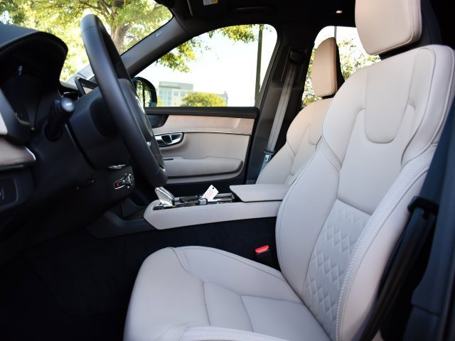 New 2026 Volvo XC90 B5 Plus image 15