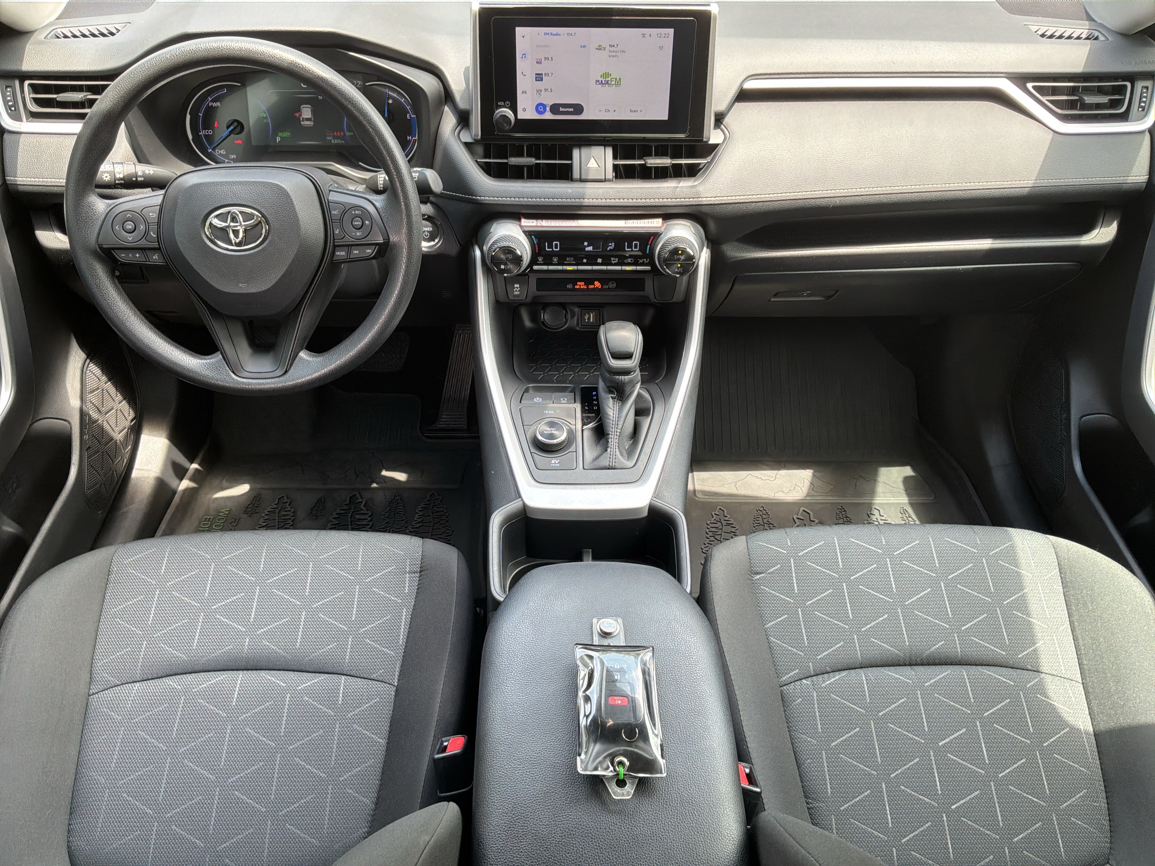 Used 2025 Toyota RAV4 Woodland Edition AWD/4WD image 28