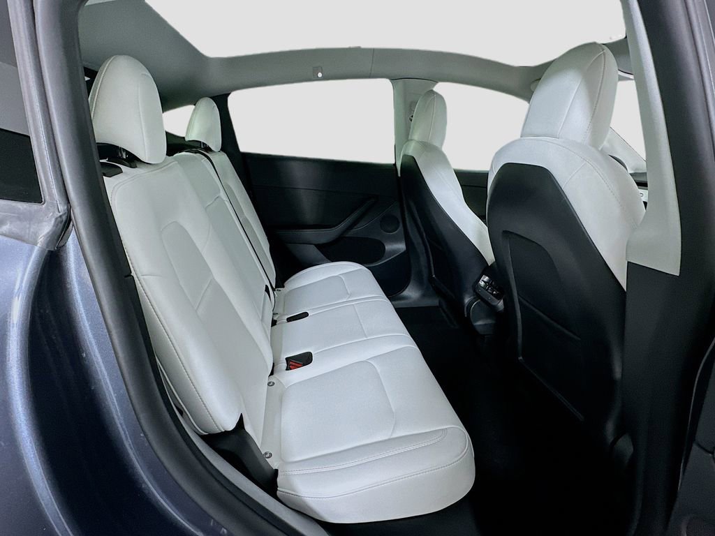 Used 2022 Tesla Model Y Performance image 29