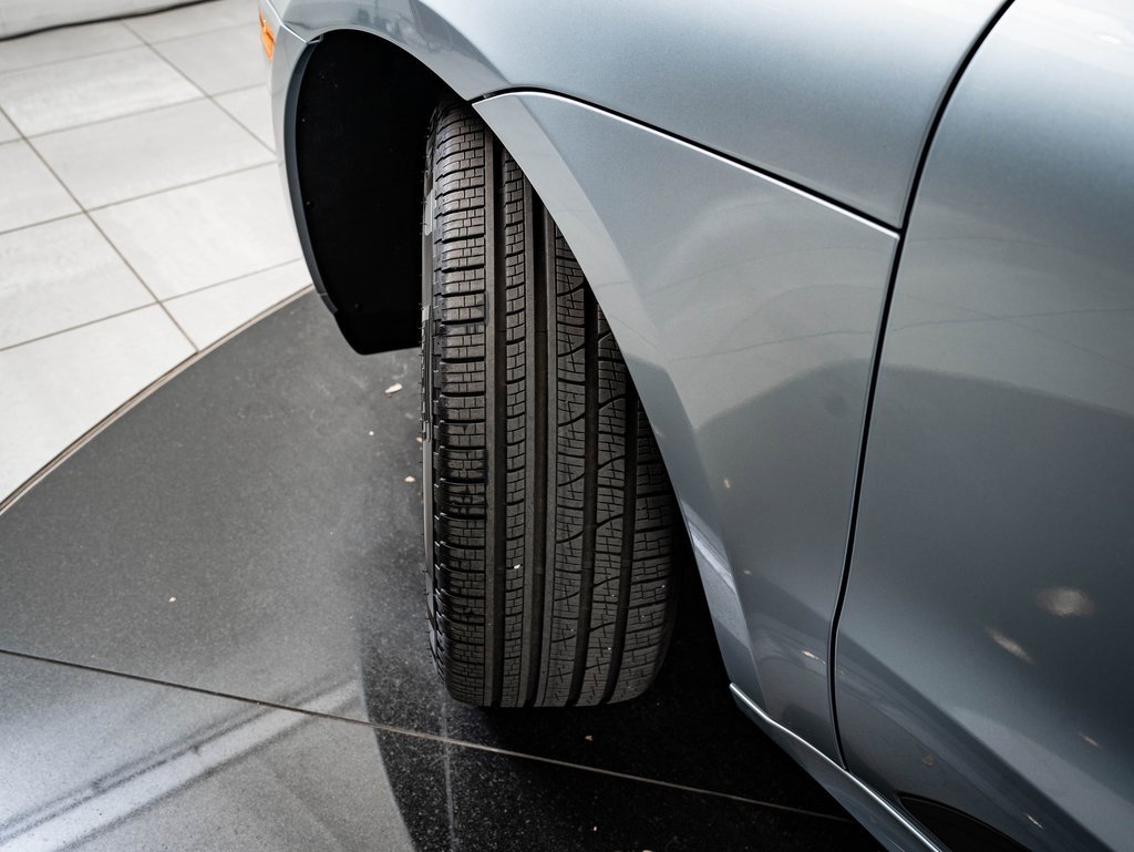 Used 2025 Porsche Macan image 37