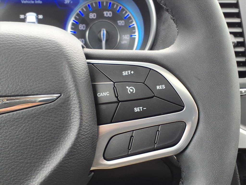 Used 2023 Chrysler 300 Touring L w/ Popular Equipment Group image 21