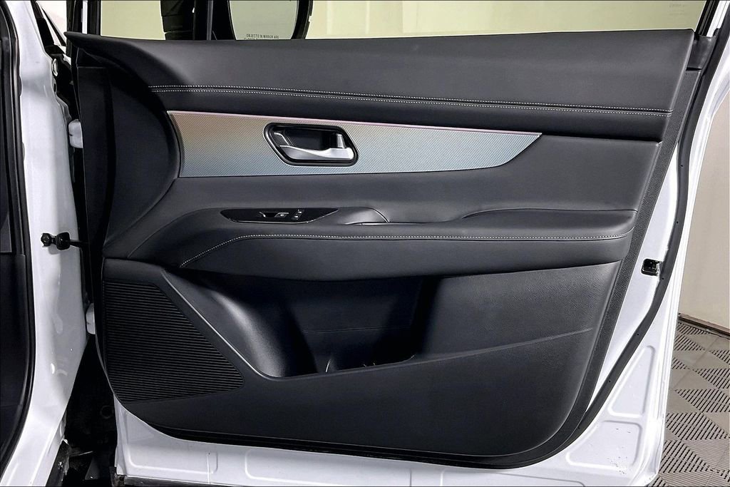 Certified 2025 Nissan Murano SL image 25