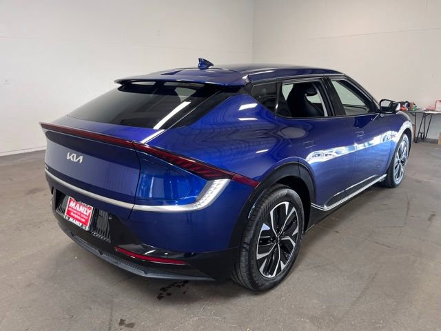 Used 2022 Kia EV6 Wind image 3