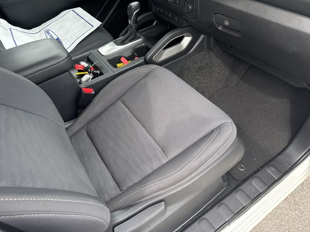 Used 2023 Nissan Frontier SV w/ SV Convenience Package RWD image 32