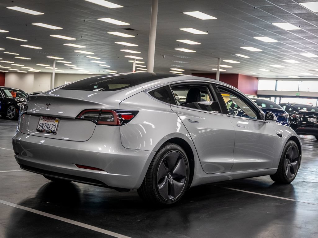 Used 2018 Tesla Model 3 Mid Range RWD image 6