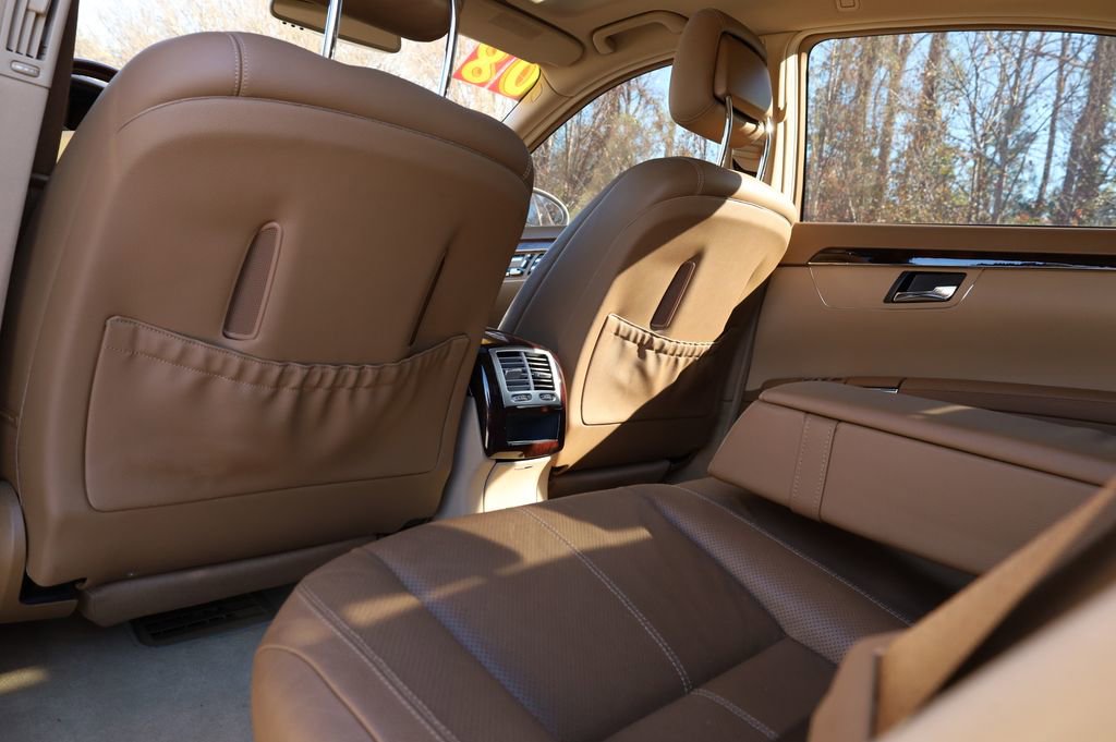 Used 2008 Mercedes-Benz S 550 image 11