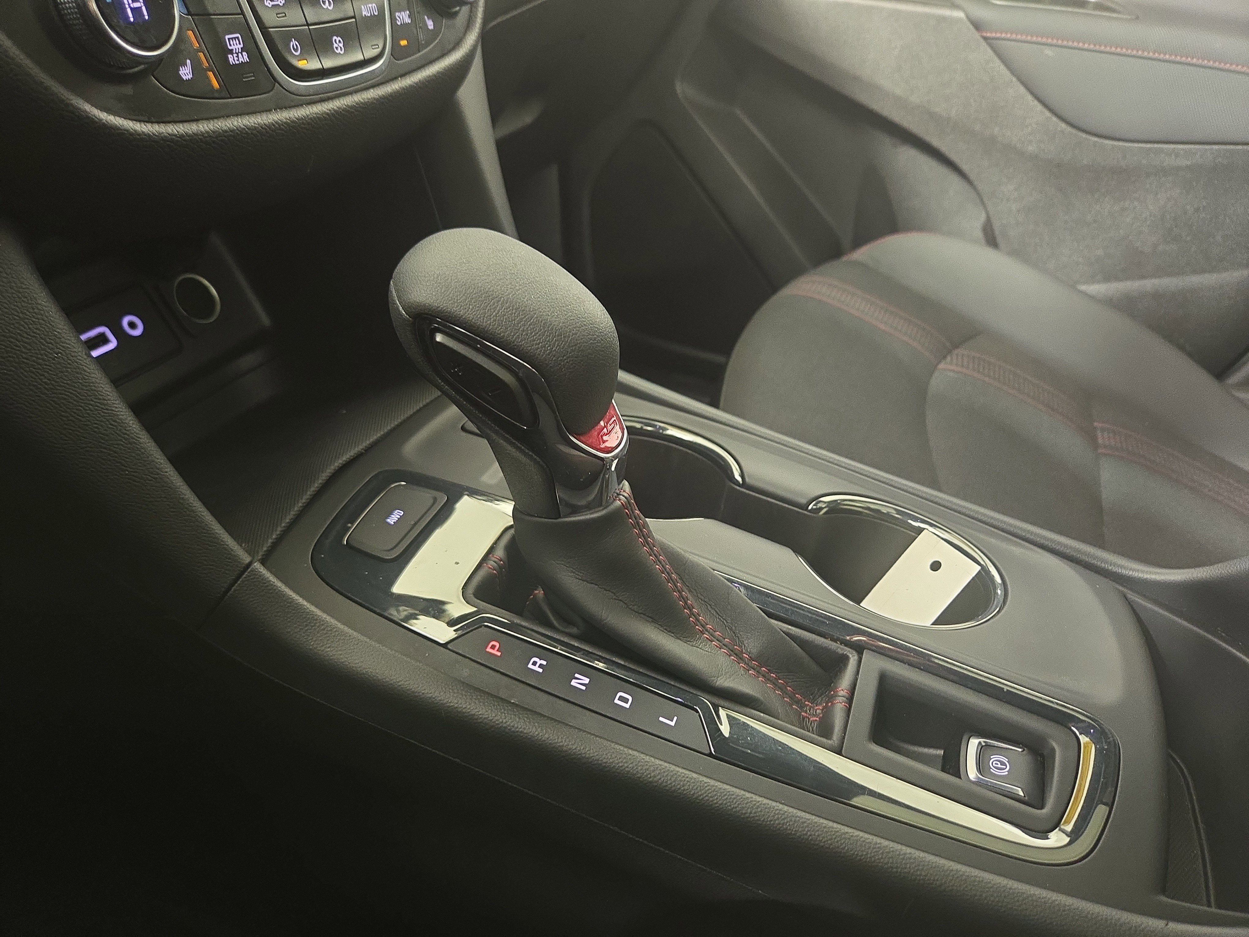 Used 2024 Chevrolet Equinox RS image 24