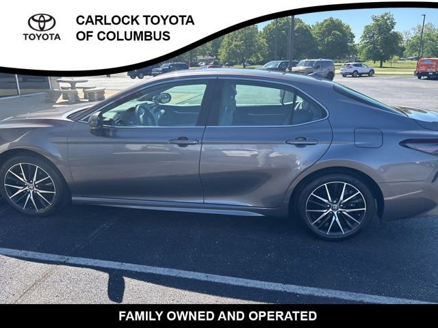 Used 2023 Toyota Camry SE AWD/4WD image 9