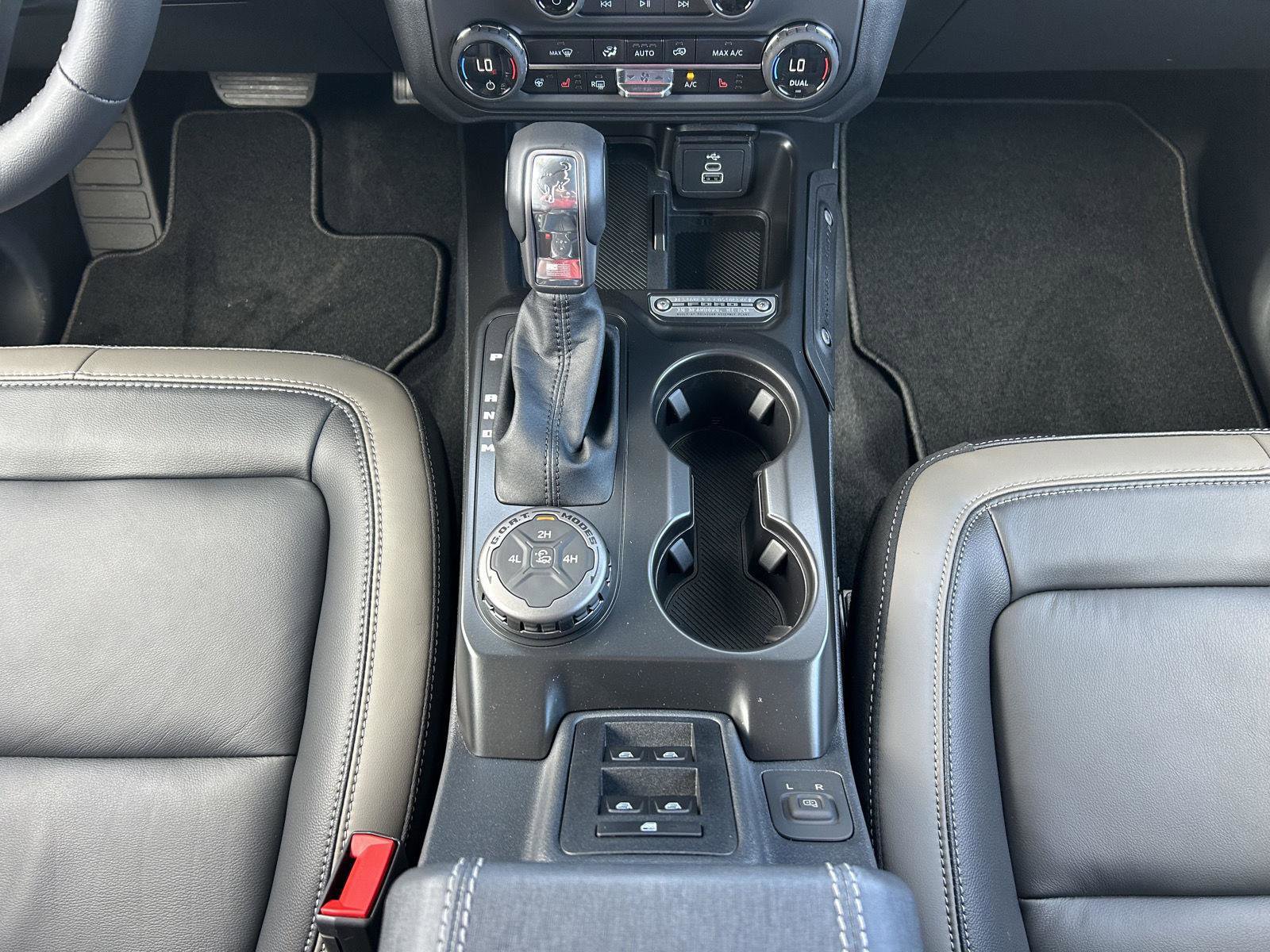 New 2026 Ford Bronco Outer Banks AWD/4WD image 24
