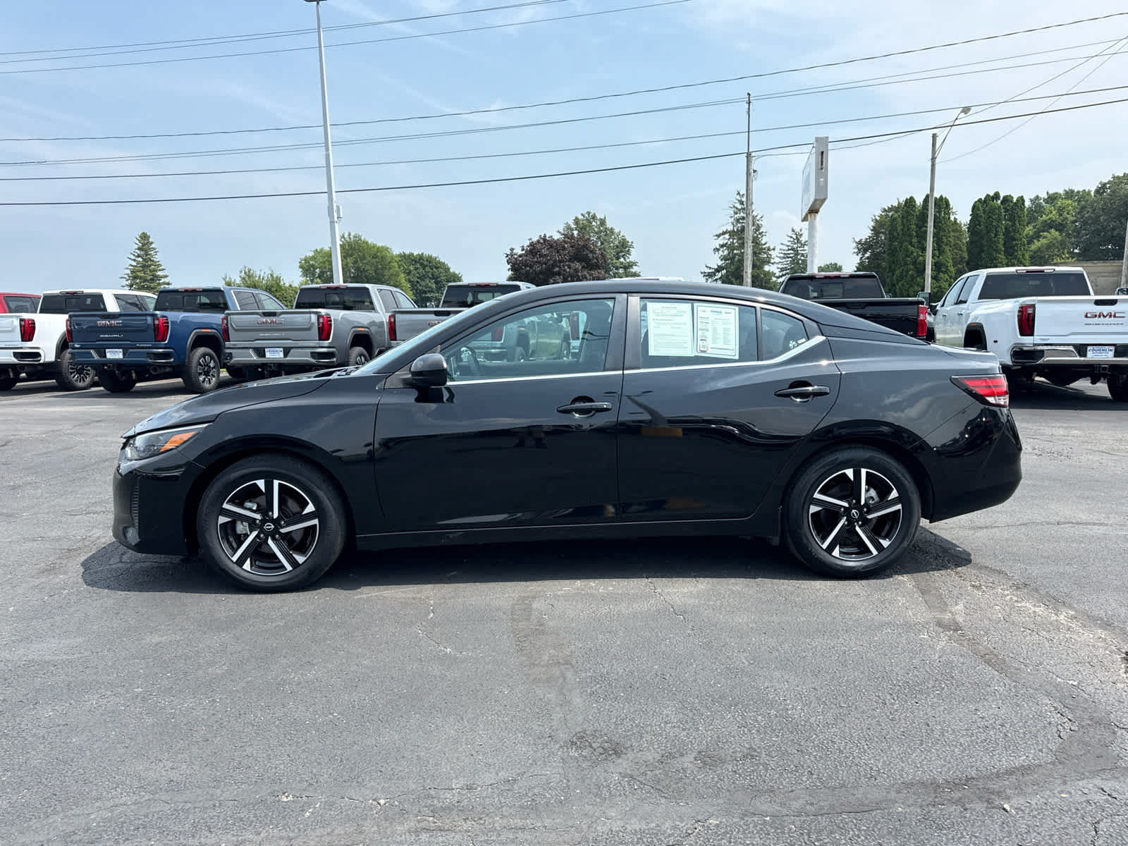 Used 2024 Nissan Sentra SV FWD image 2
