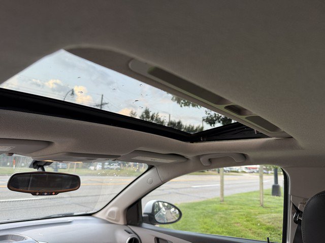 Used 2014 Chevrolet Sonic LTZ FWD image 12